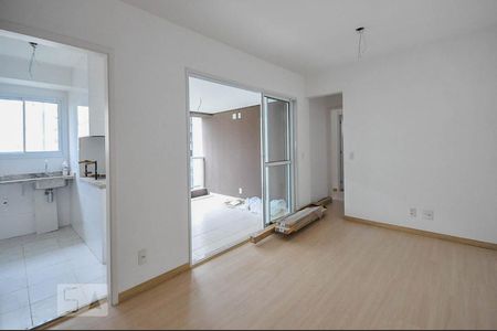 Sala de apartamento para alugar com 2 quartos, 77m² em Jardim Fonte do Morumbi, São Paulo