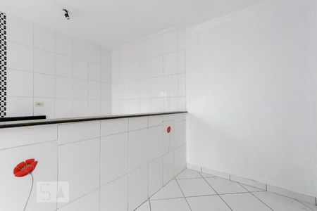 Casa para alugar com 110m², 2 quartos e 2 vagasSala