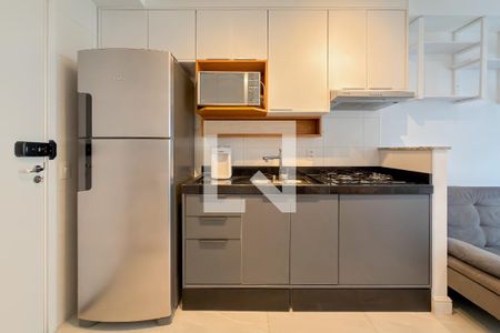 Sala/Cozinha de apartamento para alugar com 1 quarto, 30m² em Cambuci, São Paulo