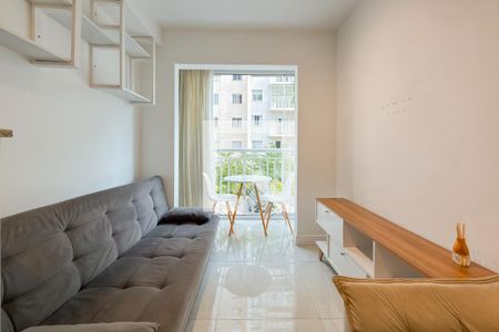 Sala/Cozinha de apartamento para alugar com 1 quarto, 30m² em Cambuci, São Paulo