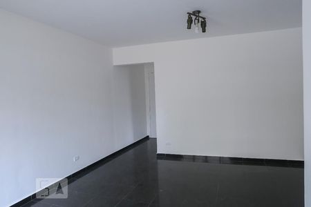 Apartamento para alugar com 83m², 2 quartos e 1 vagaSala