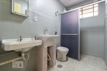 Studio para alugar com 50m², 1 quarto e sem vaga Studio para alugar com 50m², 1 quarto e sem vagaBanheiro