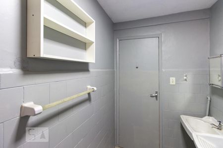 Studio para alugar com 50m², 1 quarto e sem vaga Studio para alugar com 50m², 1 quarto e sem vagaBanheiro