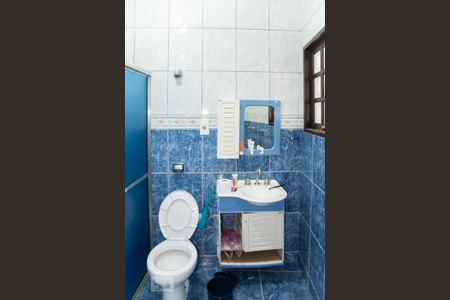 Casa para alugar com 315m², 5 quartos e 6 vagas Casa para alugar com 315m², 5 quartos e 6 vagasBanheiro da Suite 2