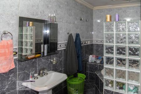 Casa para alugar com 315m², 5 quartos e 6 vagas Casa para alugar com 315m², 5 quartos e 6 vagasBanheiro da Suite 3