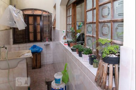 Casa para alugar com 315m², 5 quartos e 6 vagas Casa para alugar com 315m², 5 quartos e 6 vagasÁrea de Serviço 1
