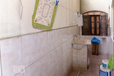 Casa para alugar com 315m², 5 quartos e 6 vagas Casa para alugar com 315m², 5 quartos e 6 vagasÁrea de Serviço 1