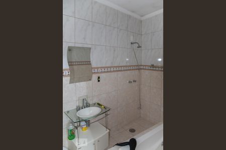 Banheiro da Suite 1 de casa para alugar com 5 quartos, 315m² em Parque Boturussu, São Paulo