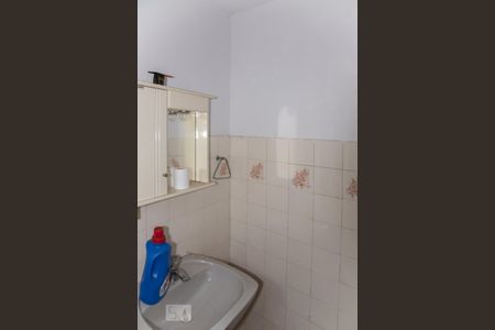 Casa para alugar com 315m², 5 quartos e 6 vagas Casa para alugar com 315m², 5 quartos e 6 vagasBanheiro da Suite 4 (externa)