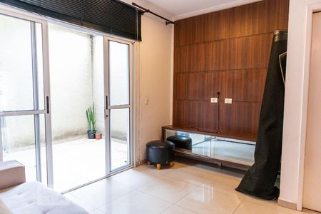 Sala de casa de condomínio à venda com 2 quartos, 120m² em Vila Maria Alta, São Paulo