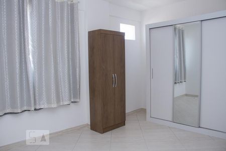 Suíte de apartamento para alugar com 2 quartos, 62m² em Vila Valqueire, Rio de Janeiro