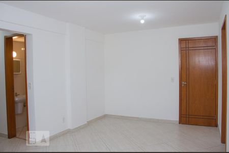 Sala de apartamento para alugar com 2 quartos, 62m² em Vila Valqueire, Rio de Janeiro