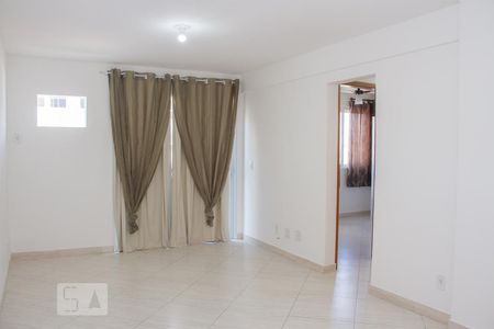 Sala de apartamento para alugar com 2 quartos, 62m² em Vila Valqueire, Rio de Janeiro