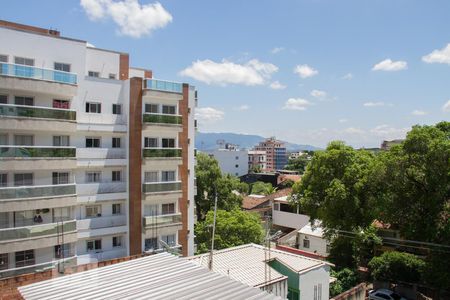 Apartamento para alugar com 62m², 2 quartos e 1 vaga Apartamento para alugar com 62m², 2 quartos e 1 vagaQuarto 01 - Janela