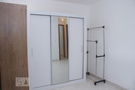 Suíte de apartamento para alugar com 2 quartos, 62m² em Vila Valqueire, Rio de Janeiro
