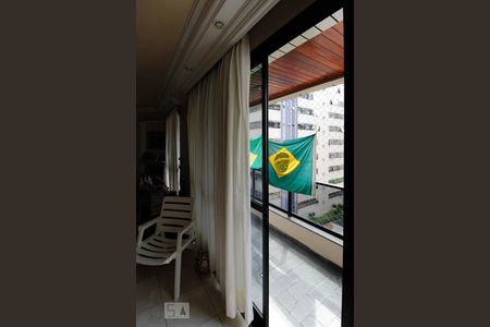 Varanda de apartamento à venda com 4 quartos, 176m² em Camargos, Guarulhos