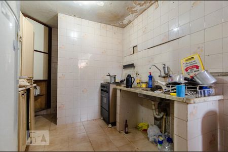 Casa à venda com 600m², 4 quartos e 3 vagas Casa à venda com 600m², 4 quartos e 3 vagasCozinha barracão 2