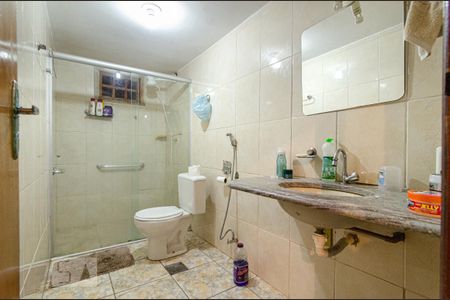 Casa à venda com 600m², 4 quartos e 3 vagas Casa à venda com 600m², 4 quartos e 3 vagasBanheiro Social