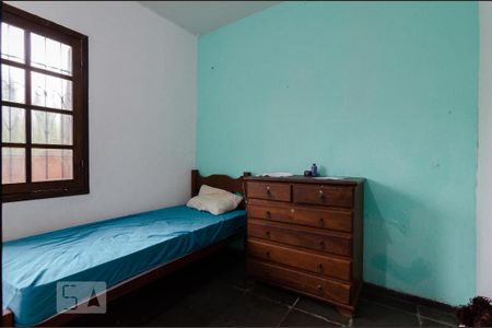 Casa à venda com 600m², 4 quartos e 3 vagas Casa à venda com 600m², 4 quartos e 3 vagasQuarto 2