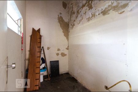 Casa à venda com 600m², 4 quartos e 3 vagas Casa à venda com 600m², 4 quartos e 3 vagasQuarto de Serviço