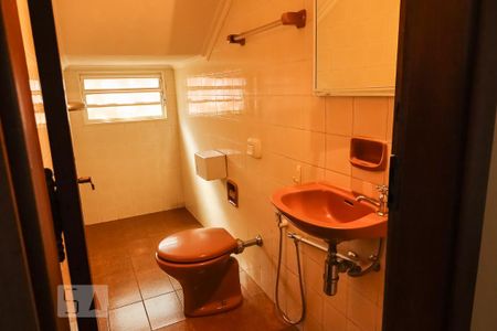 Casa para alugar com 3m², 4 quartos e sem vaga Casa para alugar com 3m², 4 quartos e sem vagaLavabo