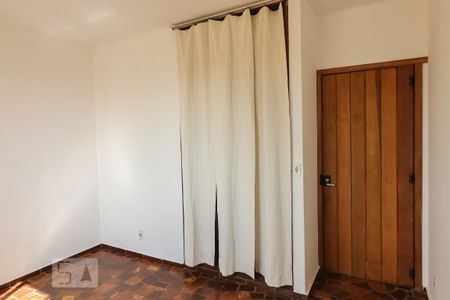 Casa para alugar com 3m², 4 quartos e sem vaga Casa para alugar com 3m², 4 quartos e sem vagaQuarto 2