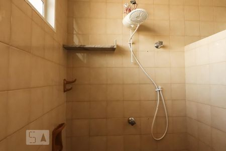 Casa para alugar com 3m², 4 quartos e sem vaga Casa para alugar com 3m², 4 quartos e sem vagaBox