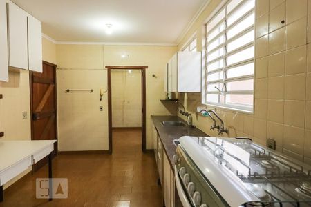 Casa para alugar com 3m², 4 quartos e sem vaga Casa para alugar com 3m², 4 quartos e sem vagaCozinha