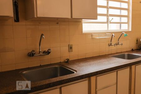 Casa para alugar com 3m², 4 quartos e sem vaga Casa para alugar com 3m², 4 quartos e sem vagaPias