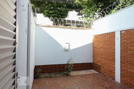 Casa para alugar com 3m², 4 quartos e sem vaga Casa para alugar com 3m², 4 quartos e sem vagaLavanderia