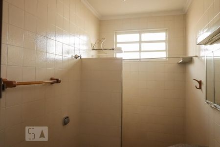 Casa para alugar com 3m², 4 quartos e sem vaga Casa para alugar com 3m², 4 quartos e sem vagaBanheiro