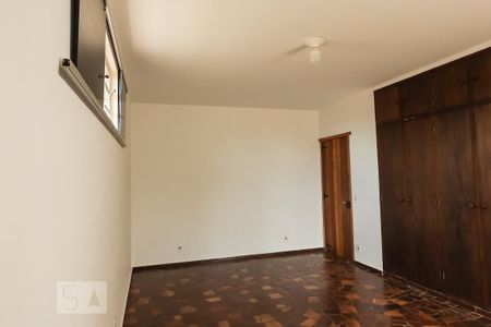 Casa para alugar com 3m², 4 quartos e sem vaga Casa para alugar com 3m², 4 quartos e sem vagaQuarto 3