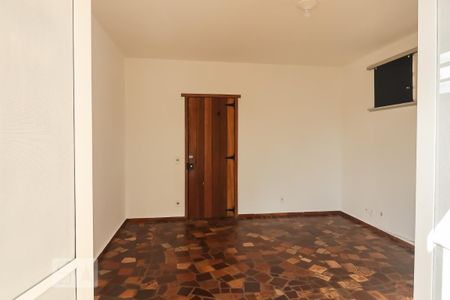 Casa para alugar com 3m², 4 quartos e sem vaga Casa para alugar com 3m², 4 quartos e sem vagaSuíte