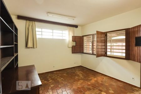 Casa para alugar com 3m², 4 quartos e sem vaga Casa para alugar com 3m², 4 quartos e sem vagaSala 4
