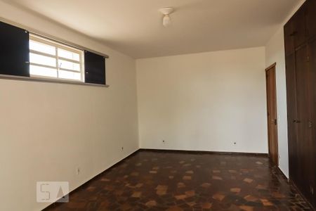 Casa para alugar com 3m², 4 quartos e sem vaga Casa para alugar com 3m², 4 quartos e sem vagaQuarto 3