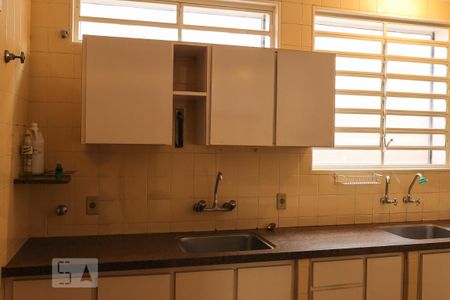 Casa para alugar com 3m², 4 quartos e sem vaga Casa para alugar com 3m², 4 quartos e sem vagaCozinha
