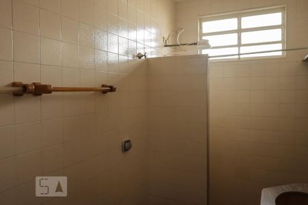 Casa para alugar com 3m², 4 quartos e sem vaga Casa para alugar com 3m², 4 quartos e sem vagaBanheiro