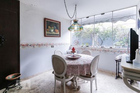 Casa para alugar com 750m², 4 quartos e 5 vagas Casa para alugar com 750m², 4 quartos e 5 vagasSala de Almoço