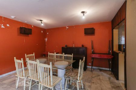 Casa para alugar com 750m², 4 quartos e 5 vagas Casa para alugar com 750m², 4 quartos e 5 vagasSalão de Festas