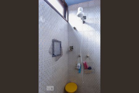 Casa para alugar com 750m², 4 quartos e 5 vagas Casa para alugar com 750m², 4 quartos e 5 vagasBanheiro Suíte 2