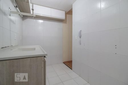 Apartamento para alugar com 38m², 2 quartos e sem vaga Apartamento para alugar com 38m², 2 quartos e sem vagaBanheiro
