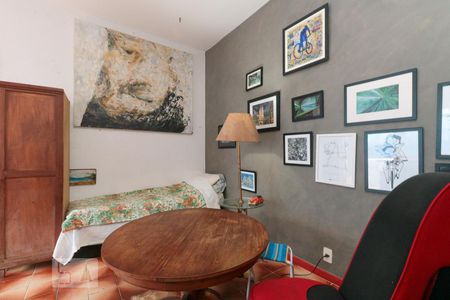 Sala de casa à venda com 3 quartos, 128m² em Vila Madalena, São Paulo