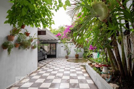 Casa à venda com 240m², 3 quartos e 3 vagasGaragem