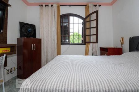 Casa à venda com 240m², 3 quartos e 3 vagas Quarto 3