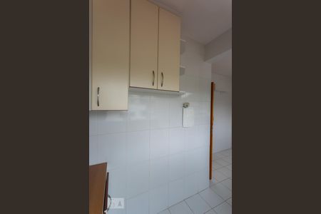 Apartamento à venda com 70m², 3 quartos e 1 vagaÁrea de Serviço
