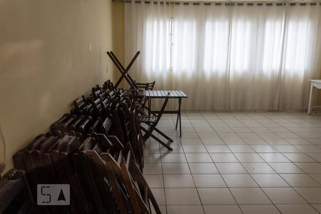 Apartamento para alugar com 51m², 2 quartos e 1 vaga Apartamento para alugar com 51m², 2 quartos e 1 vagaÁrea comum - Salão de festas
