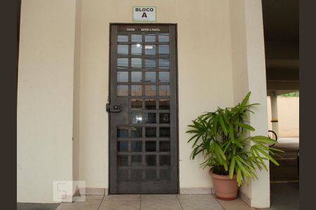Apartamento para alugar com 68m², 2 quartos e 2 vagasEntrada