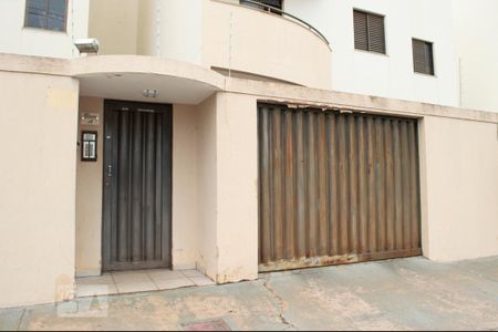 Apartamento para alugar com 68m², 2 quartos e 2 vagasFachada