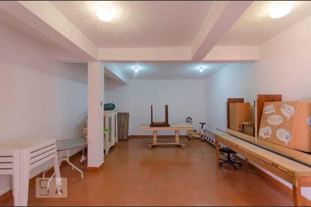 Casa à venda com 210m², 3 quartos e 3 vagas Casa à venda com 210m², 3 quartos e 3 vagasSalão