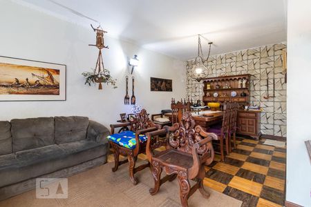 Sala de Estar de casa à venda com 3 quartos, 199m² em Cupecê, São Paulo